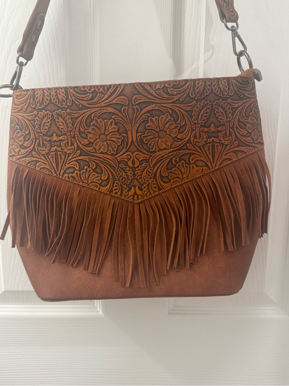 Wrangler Tooled Fringe Crossbody Bag Saddle Brown Faux Leather - Like New, Brown